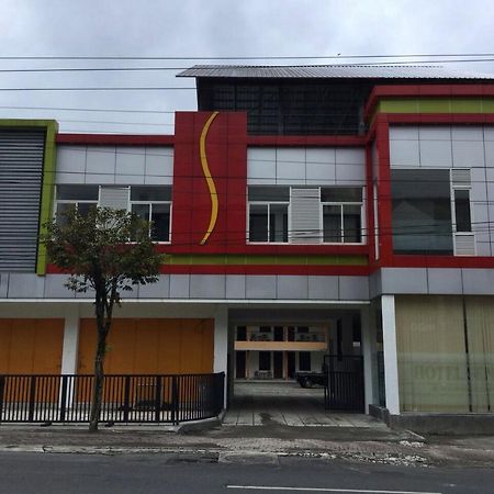 Sentro Hotel Wonosobo Esterno foto